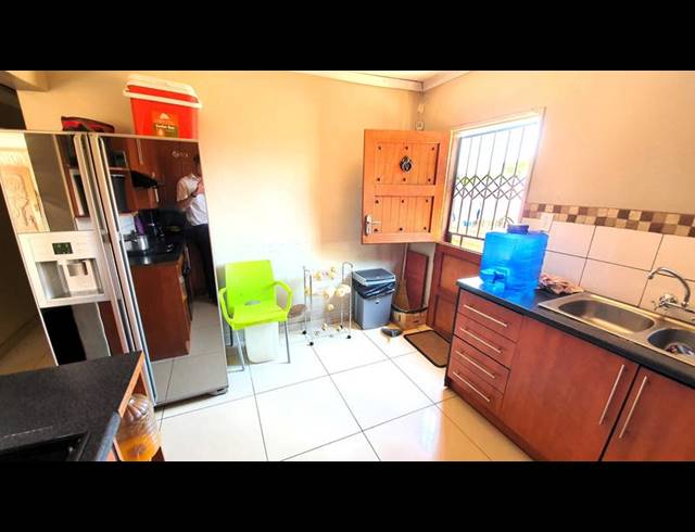 3 BEDROOM HOUSE FOR SALE IN THE ORCHARDS